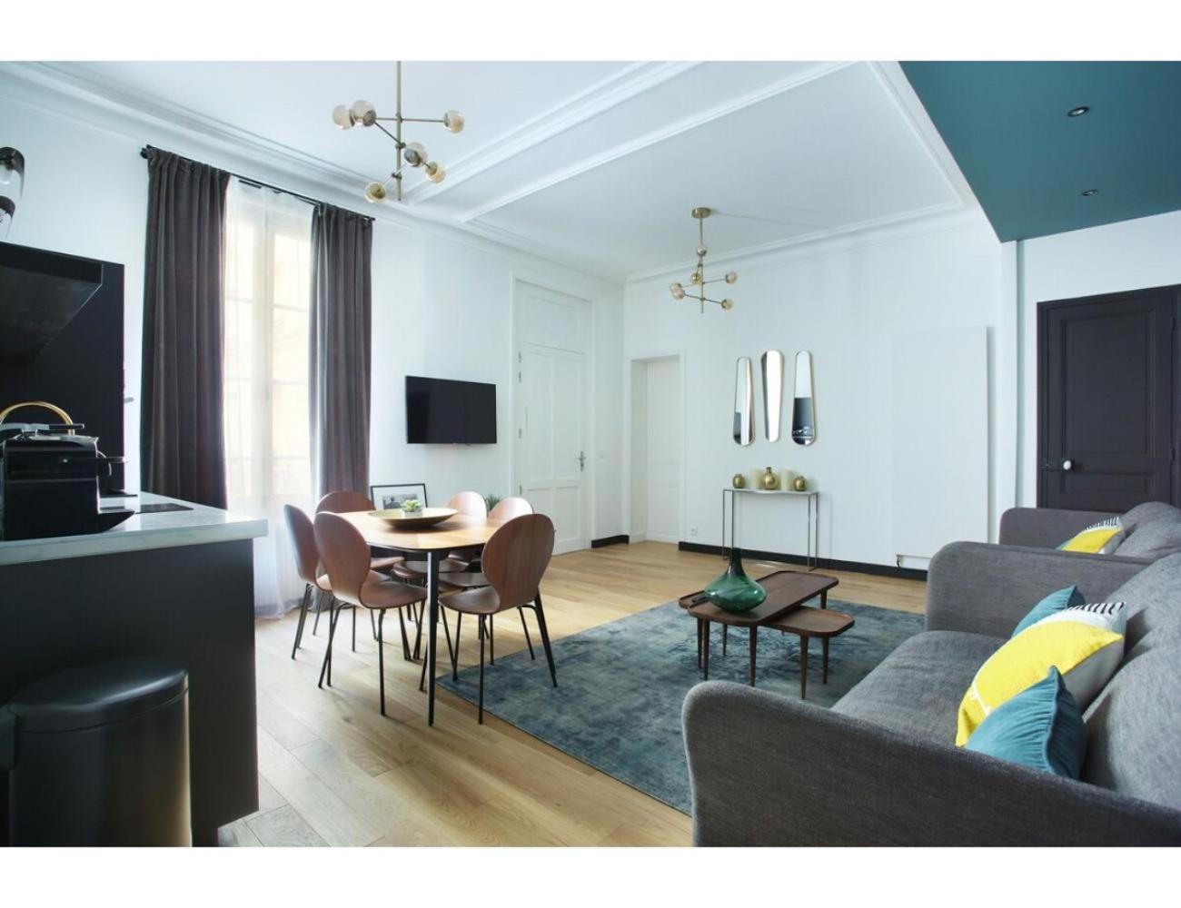 Apartment Champ De Mars - Tour Eiffel By Studio Prestige 巴黎 外观 照片