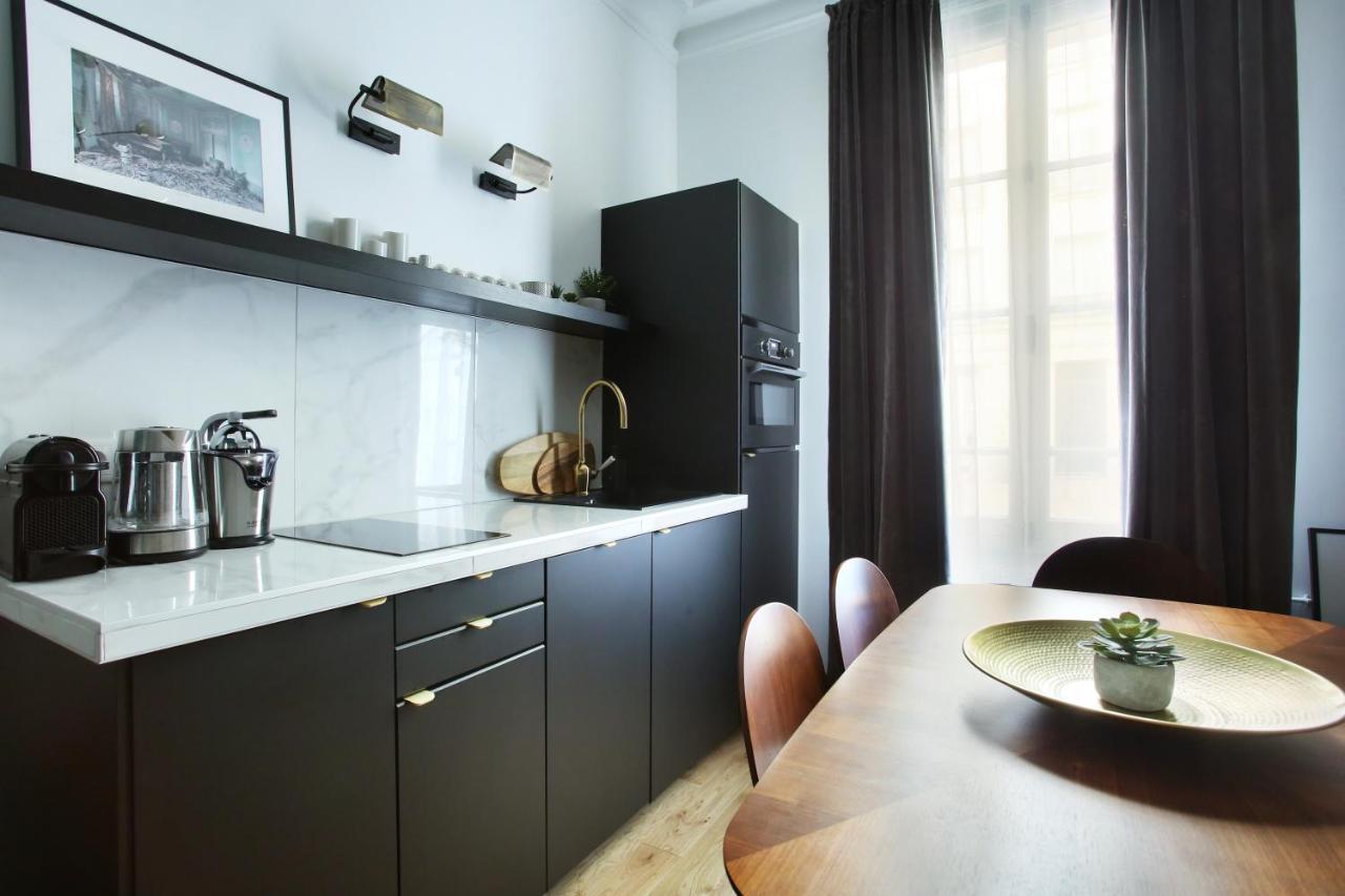 Apartment Champ De Mars - Tour Eiffel By Studio Prestige 巴黎 外观 照片